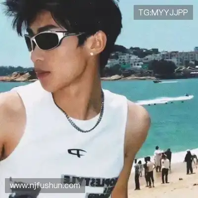 蓬盈晓